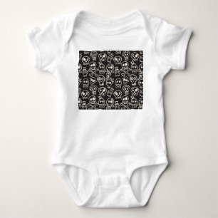 Sketcherat svart dödskalle-sömlöst skrivbordsunder t shirt