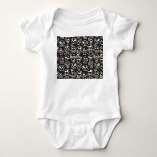 Sketcherat svart dödskalle-sömlöst skrivbordsunder t shirt