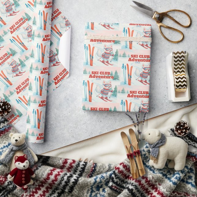 Ski Club Après Bébé  Arctic Fox Presentpapper (
Ski Club Après Bébé Arctic Fov Wrapping Paper)