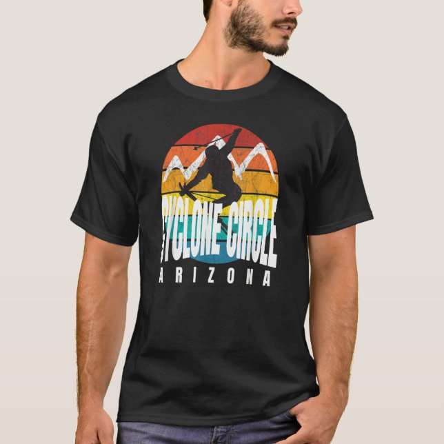 Ski Cyclone Circle Rad Ski Jumper Retro Sunset Cyc T Shirt (Framsida)