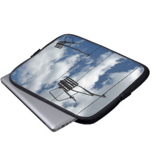 Ski Hiss och Himlar Laptop Sleeve
