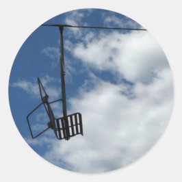 Ski Hiss och Himlar Runt Klistermärke