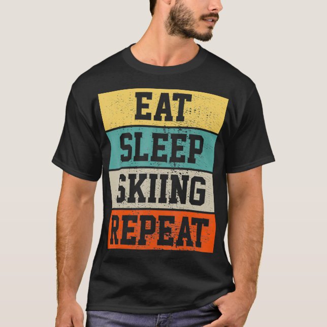 Ski Skier Skiing Retro Vintage Gift T Shirt (Framsida)
