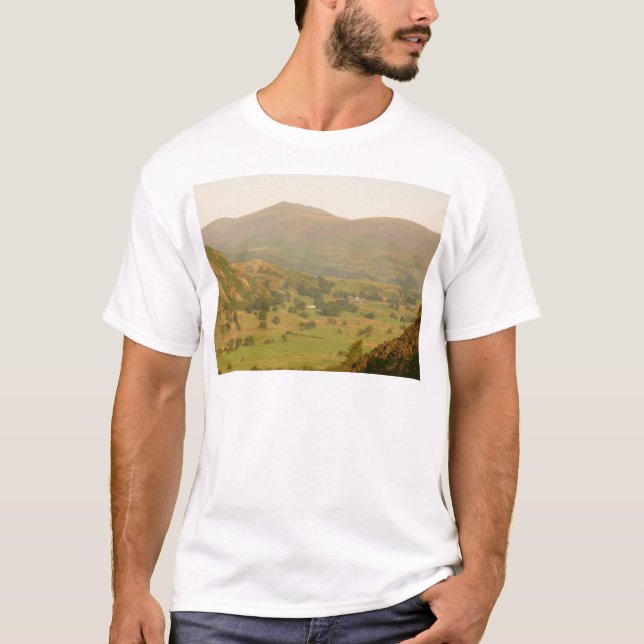 Skiddaw och St John i dalT-tröja Tee (Framsida)