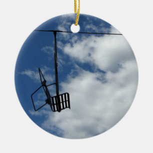 Skidlift och himmel julgransprydnad keramik