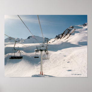 skidliften i soligt snöig landskap poster