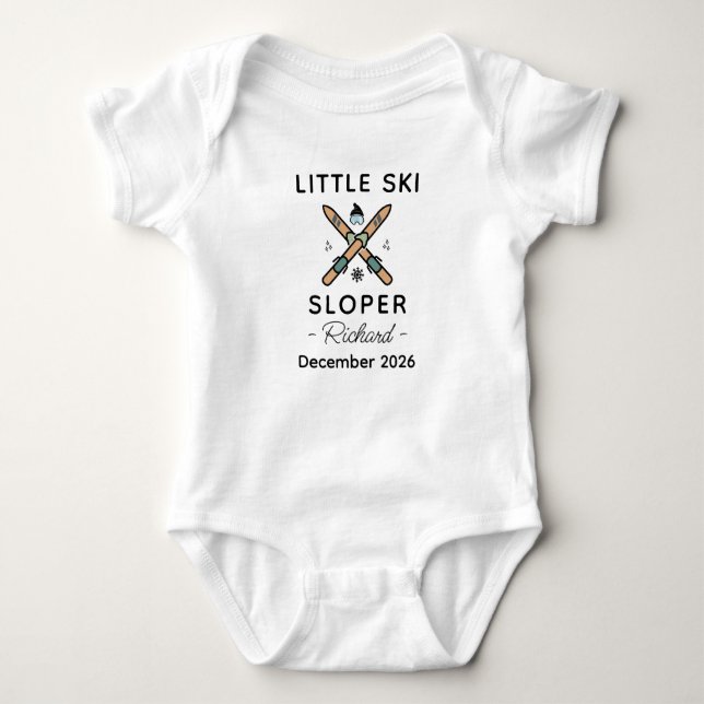 Skiier Baby Shower Little Ski Sloper - Skiing T Shirt (Framsida)