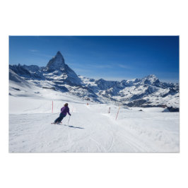 Skiing med Mt. Matterhorn i Zermatt, Schweiz Fototryck