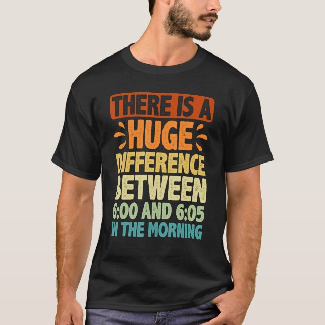 Skillnaden mellan 600 och 605 är stor t shirt (Framsida)
