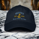 Skipper With Anchor-Personlig Broderad Keps<br><div class="desc">Kaptenens kapsyl är broderad och perfekt för sjömän ...  Hylsa och rep- och ankarplatta personliger från Ricaso</div>