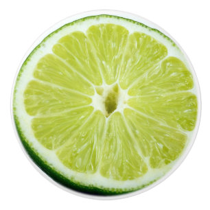 Skiva av limefruktköksskåpknoppen knopp