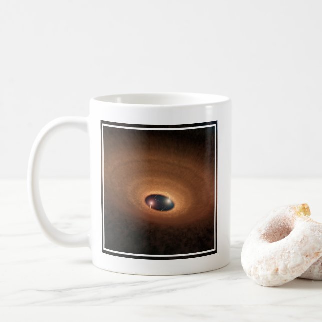 Skiva med dammhaltigt material som läcker från stj kaffemugg (Med munk)