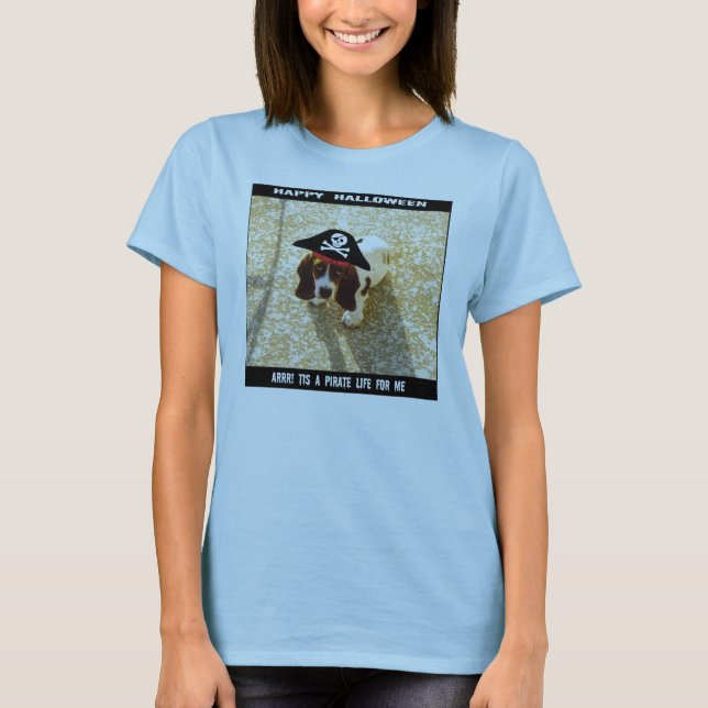 Skjorta för piratBassethund Tee Shirt (Framsida)