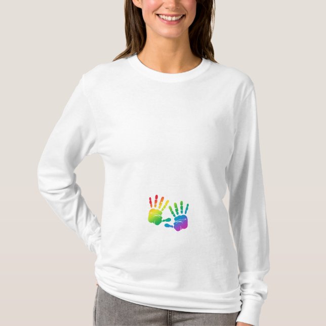Skjorta för regnbågebabyHandprints moderskap T Shirt (Framsida)