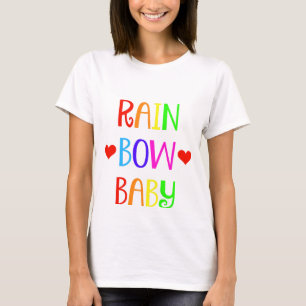 Skjorta för regnbågebabymoderskap med hjärtor t-shirt