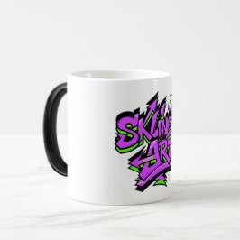 SklinesArt – Djärvt Graffiti-Logo Magisk Mugg