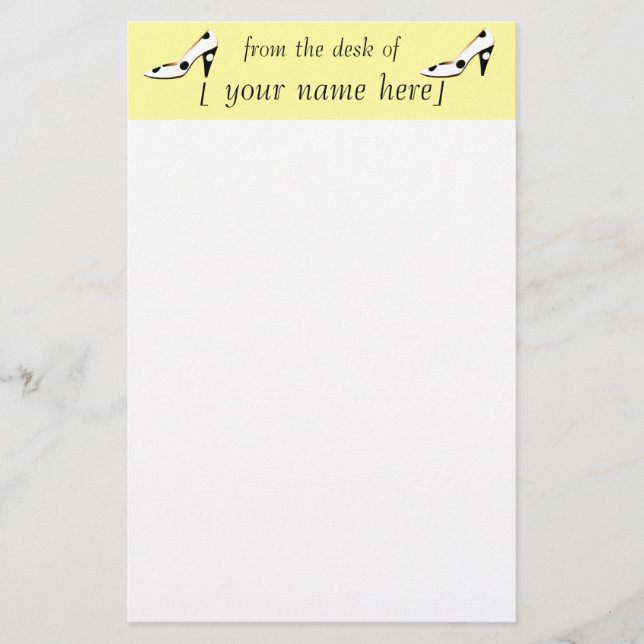 Sko för brevpapperdesignen för älskare gullig gult brevpapper (Framsida)