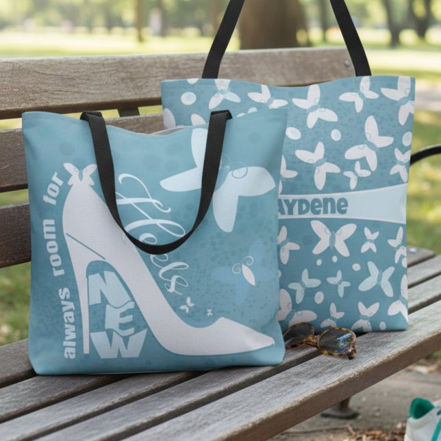 Skoblå sko och fjäril tygkasse (Always room for heels & butterflies. Bold blue tote for beach, school or shopping.)
