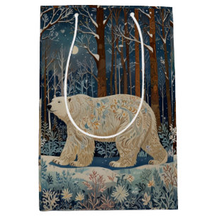 Skog från vinterskog med ryggbjörn