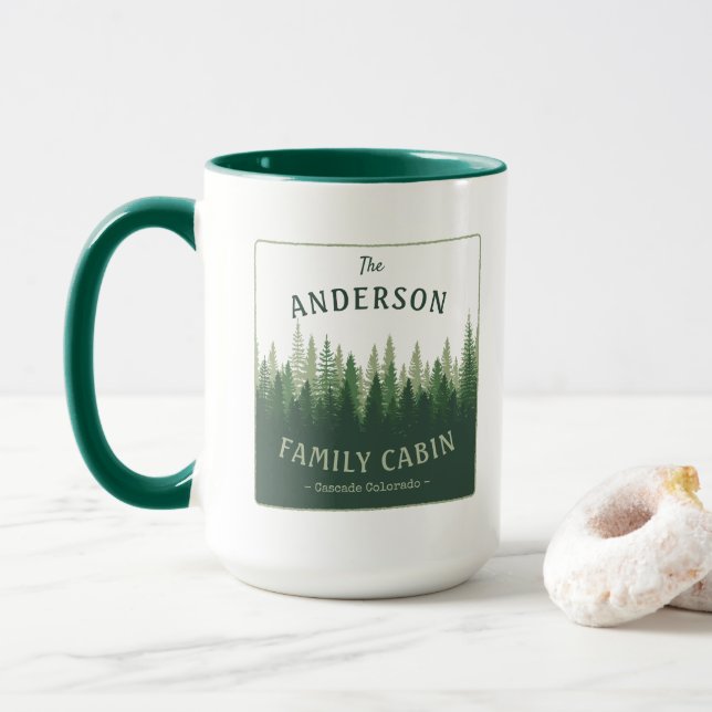 Skog i Cabin-familjen Gräs Träd Mugg (Med munk)