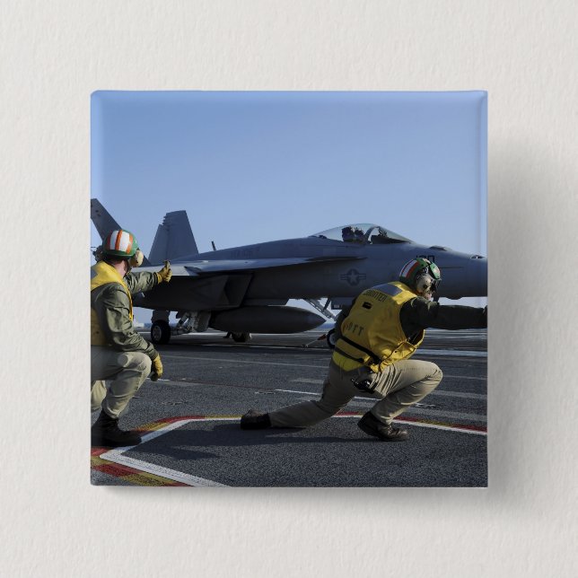 Skogarna ombord på USS George HW Bush Knapp (Framsida)