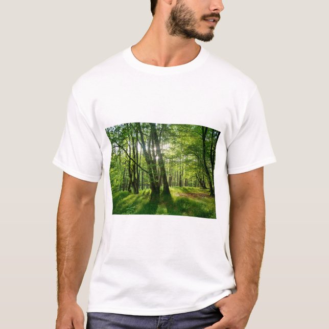 Skogen på våren t shirt (Framsida)