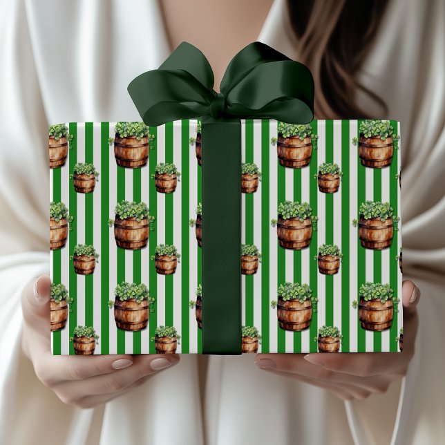 Skoggrön chic Shamrock Fat Barrel St. Patrick Dag Presentpapper (Skapare uppladdad)