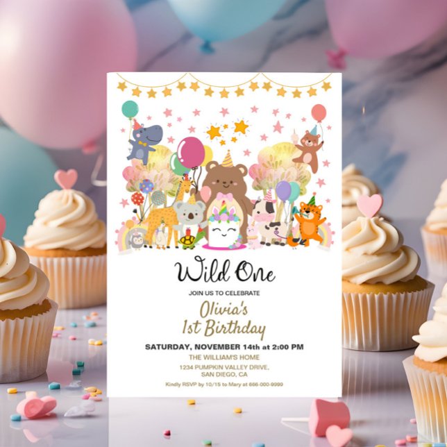 Skogs- och vildmarks-tema födelsedagsfest för ettå inbjudningar (Woodland Wild One 1st birthday girl party invitation)
