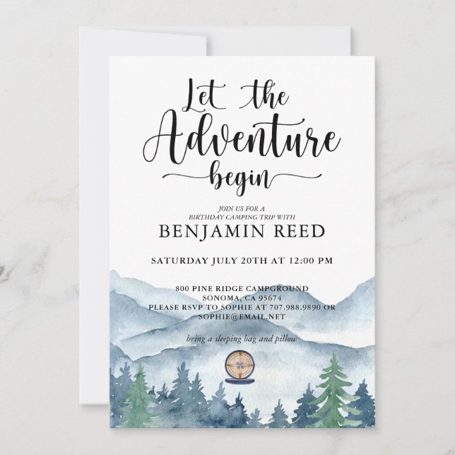 Skogsbergen Äventyr Camping Birthday Inbjudningar (Framsida)