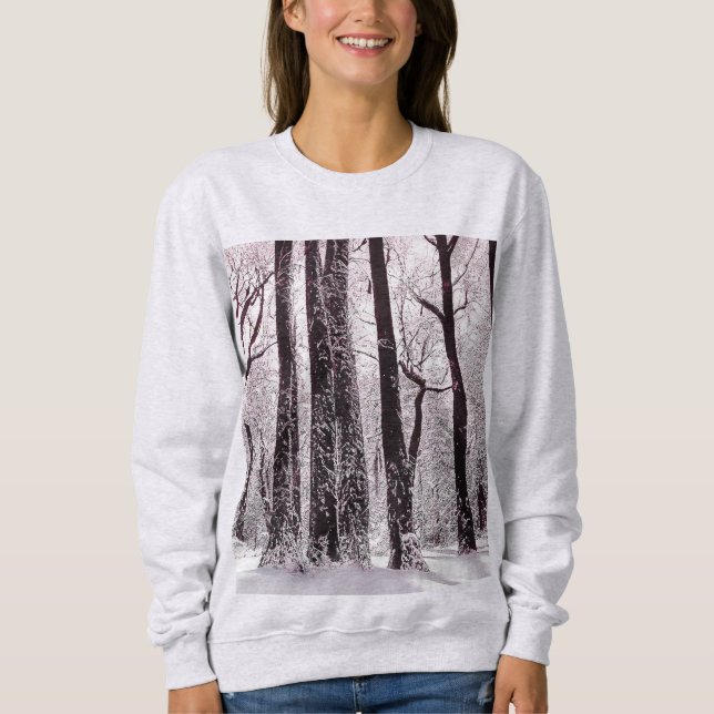 SKOGSBEVUXNA SNÖIGA VINTERLANDSKAP T SHIRT (Framsida)