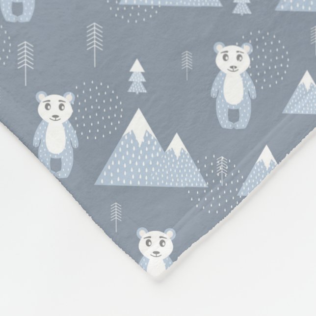 Skogsburar, berg, Träd och pilar Fleecefilt (Hörn)