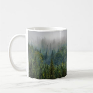 Skogslandskapet Misty gräs träd Kaffemugg