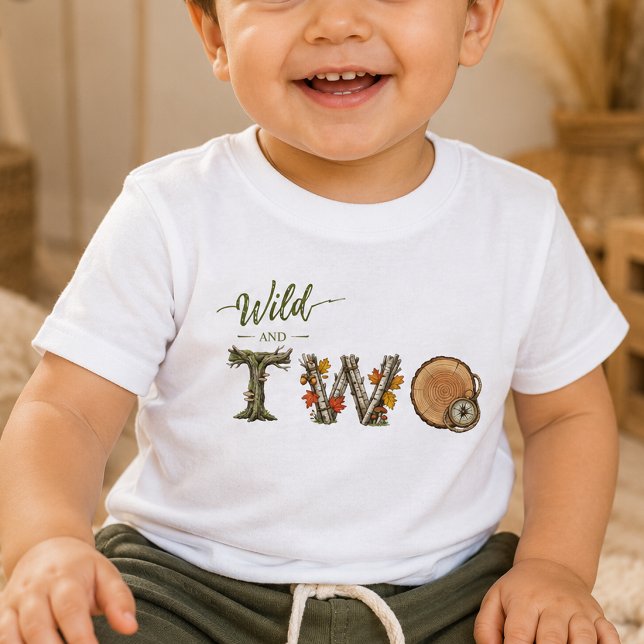 Skogsmark Wild and Two Baby 2-årsdagskläder  T Shirt (Skapare uppladdad)
