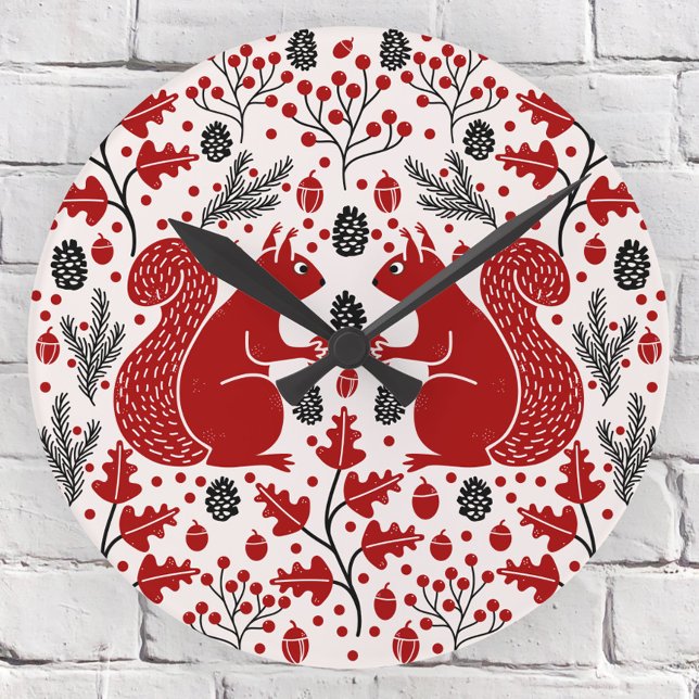 Skogsskog i ekorre rund klocka (Squirrel in the Forest pattern woodland wall clock)