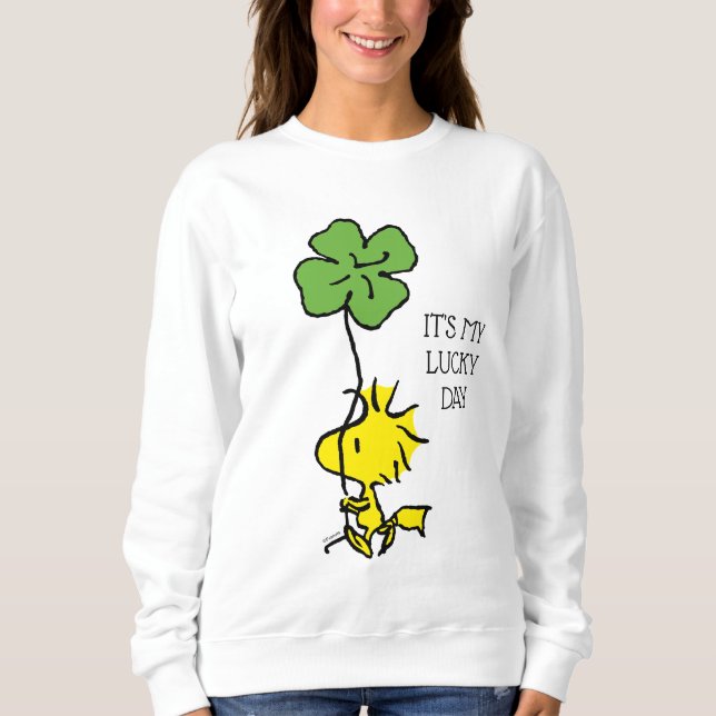 Skogstall med Shamrock T Shirt (Framsida)