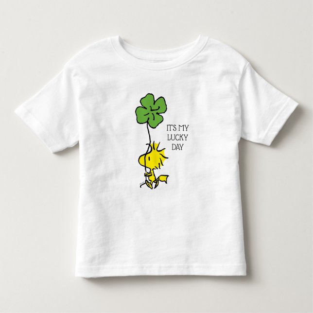 Skogstall med Shamrock T Shirt (Framsida)