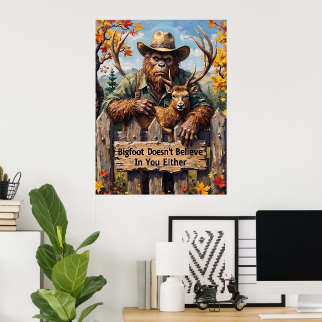 Skogsvisdom: Bigfoot, Elk och Fence Poster (Hemmakontoret)