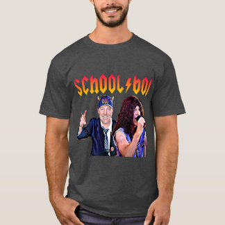 Skola bOI Manar mellan Skolan och Shirt T