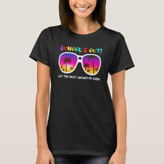 Skolan är ute och släpper nästa sommar-Vacati i Äv T Shirt