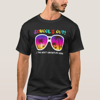 Skolan är ute och släpper nästa sommar-Vacati i Äv T Shirt
