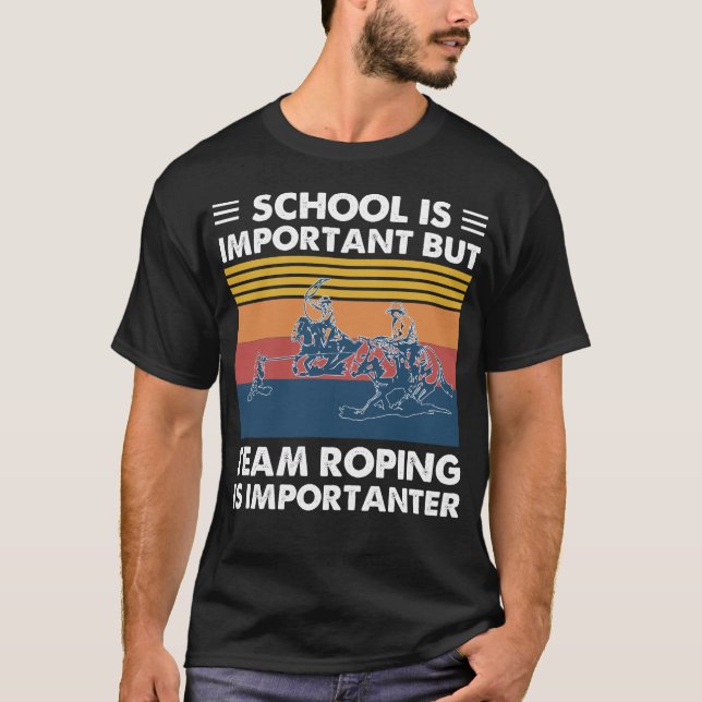 Skolan är viktig, men det är viktigt att gruppera  t shirt (Framsida)