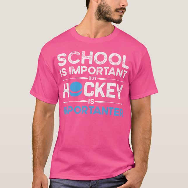 Skolan är viktig, men Hockey är viktig Ice T Shirt (Framsida)