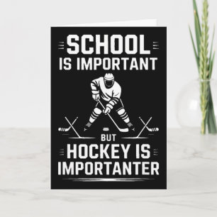 Skolan är viktig men hockey är viktigare kort