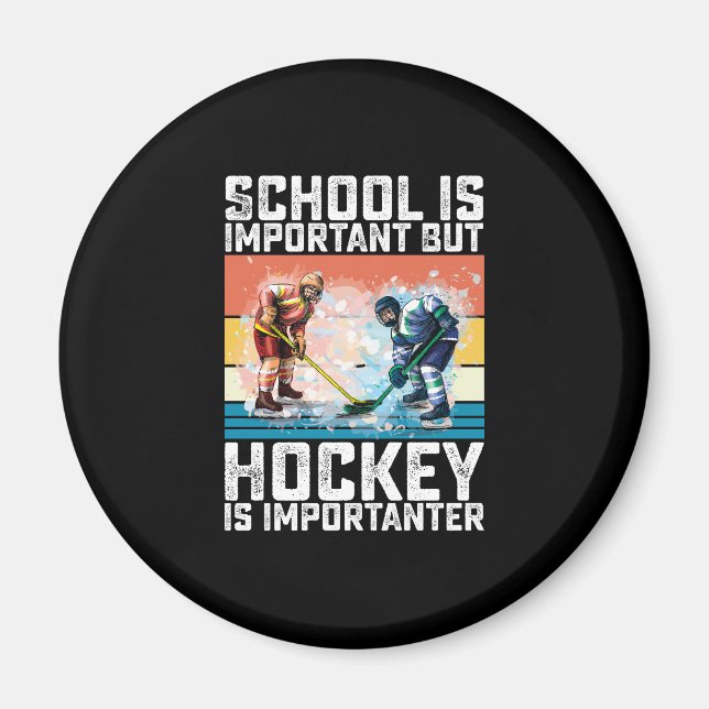 Skolan är viktig men hockey är viktigare magnet (Framsidan)