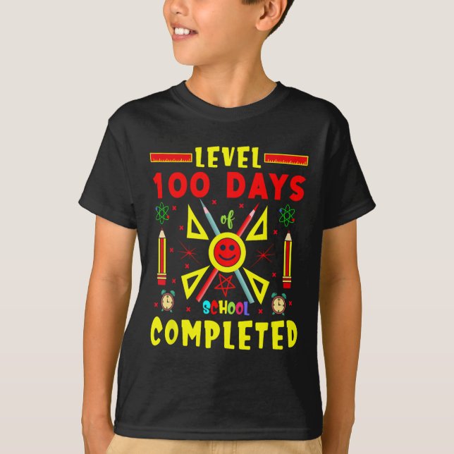 Skolans 100 dagar slutförde 100-dagarsspelen t shirt (Framsida)