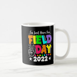 Skoldagslärare i Fält är jag bara här för Fält D Kaffemugg