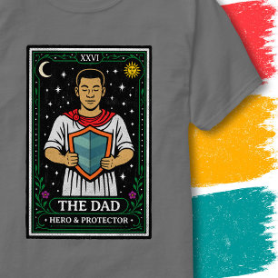 Sköldbärande Pappa Mystic Tarot Illustration T Shirt