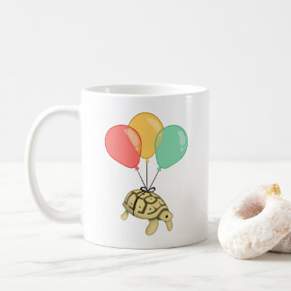 Sköldpadda som hänger på ballongmuggen kaffemugg
