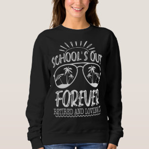 Skolor ut för pensionerad och övergiven sommar Te T Shirt