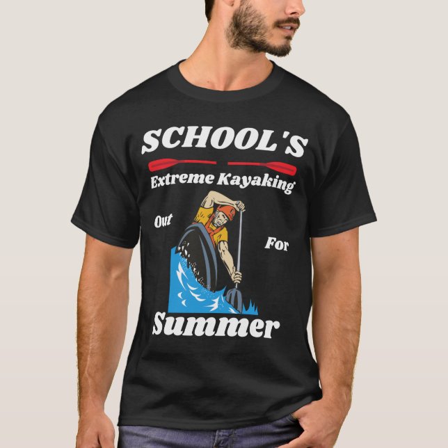 Skolor ut för sommarens extrema kayaking T-Shirt (Framsida)